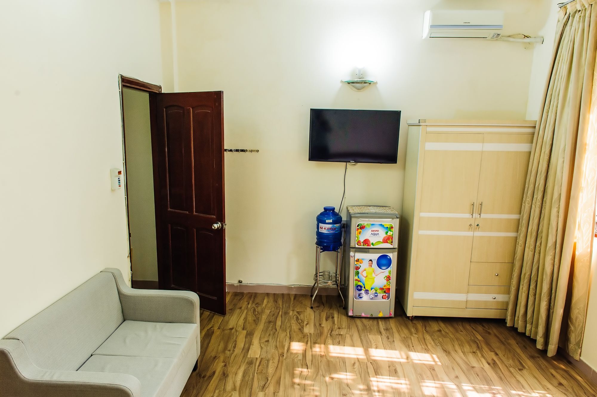 Hotel Linh Homes For Expat 2*
