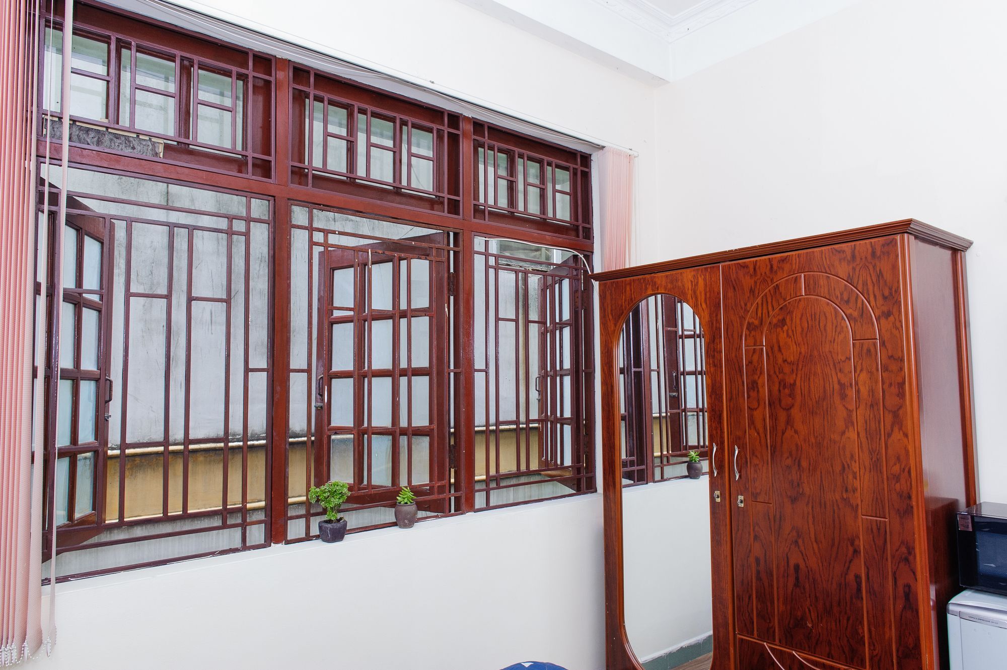 Hotel Linh Homes For Expat