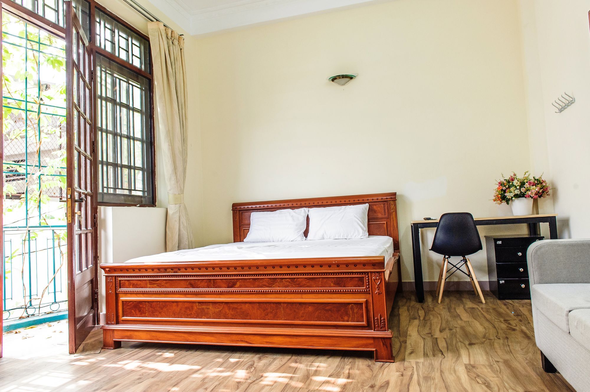 Linh Homes For Expat 2*